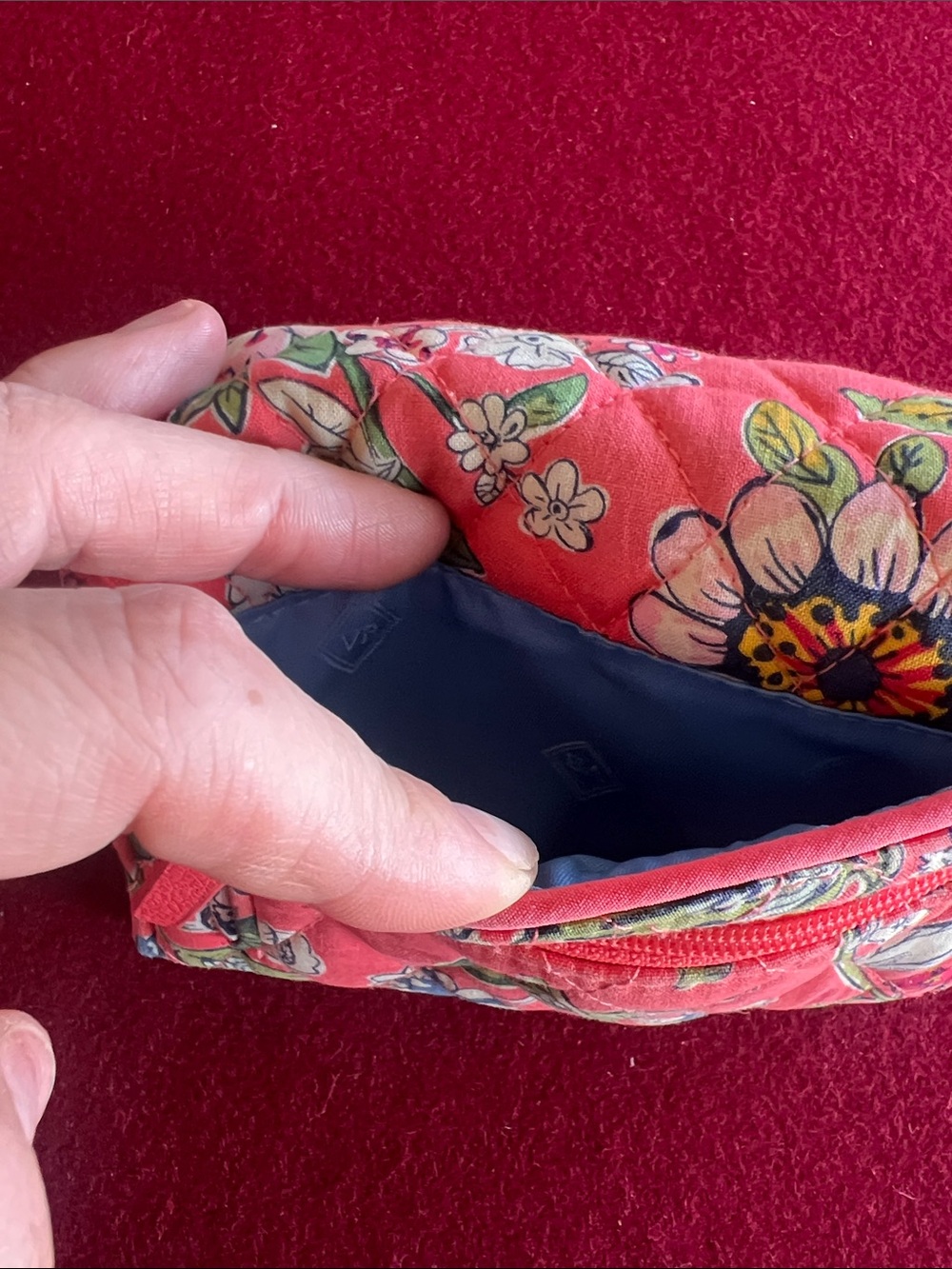 Cotton quilted tri-fold wallet, Vera Bradley, Coral Floral pattern - Picture 3 of 7